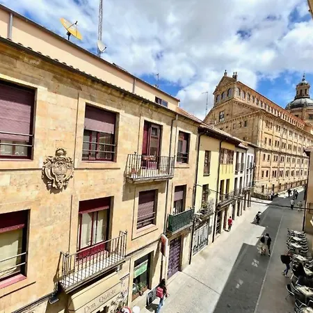 Historico Universidad アパート *